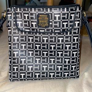 Like new- Tommy Hilfiger B&W Monogram, Vegan Leather Crossbody bag
